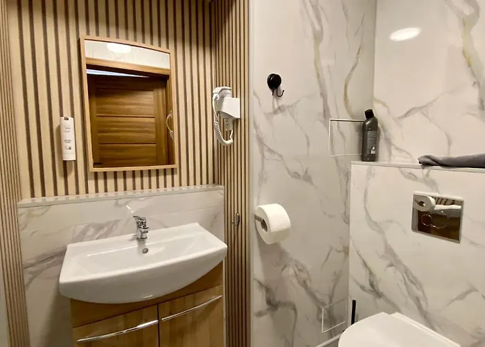 ホステル Kandulski